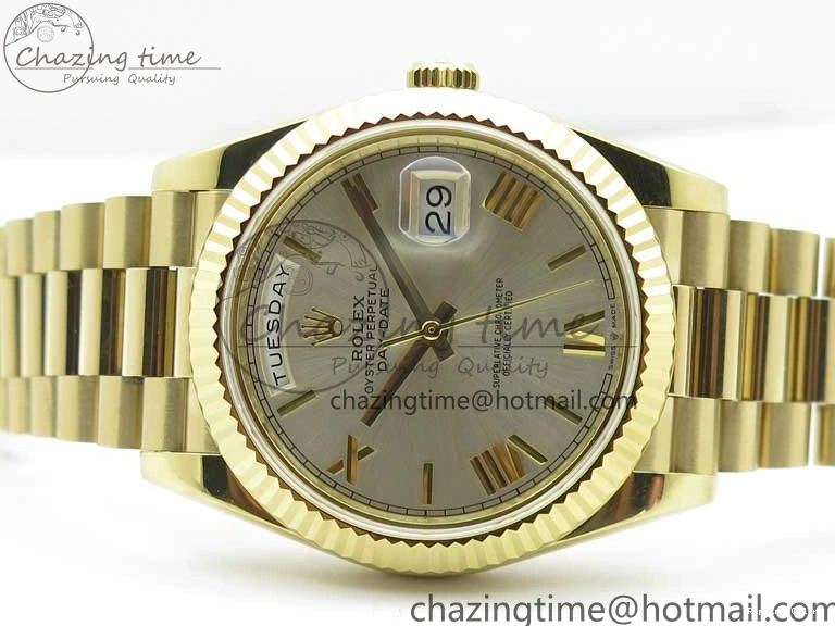 0116 Day-Date 40mm 228239 BP New Dial Version 904 YG Silver Roman Markers Dial on SS President Bracelet A Popular 2806